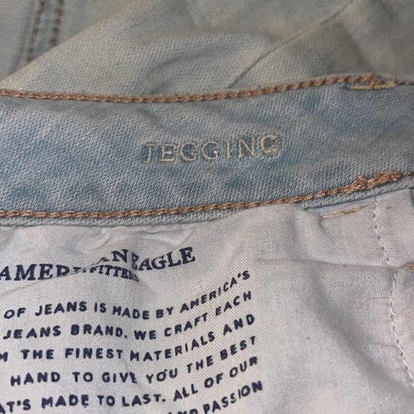 AE super stretch x super light distressed hole detailed skinny jegging jean - Picture 6 of 9